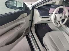 Buick Zhijing L7 Extended Range Avvia - ფოტო 15