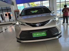 Toyota Sienna 2021 2.5L Hybrid Luxury - ფოტო 2