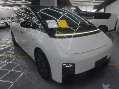 Li Auto MEGA Home Family Edition - ფოტო 3