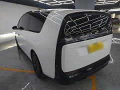 Li Auto MEGA Home Family Edition - ფოტო 4