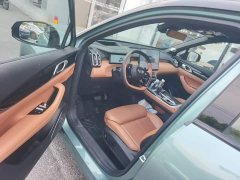 Geely Boyue L Fourth Generation 1.5TD DCT Jinxiu - ფოტო 20
