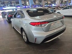 Toyota Corolla 1.8L CVT Luxury - ფოტო 4
