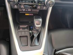 Toyota RAV4 2.0L CVT FWD 20th Anniversary Platinum Edition - ფოტო 13