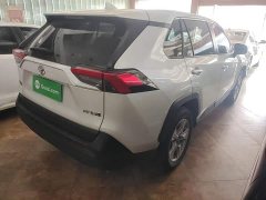 Toyota RAV4 2.0L CVT FWD Urban Edition - ფოტო 6