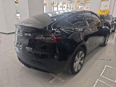 Tesla Model Y Long Range All-Wheel Drive - ფოტო 6