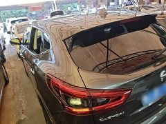 Nissan Qashqai 2.0L CVT Luxury - ფოტო 4