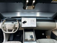Nio Lerado L90 Max Six-Seater - ფოტო 9