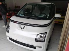 Wuling Air EV Qingkong Four-Seater Standard Edition - ფოტო 1