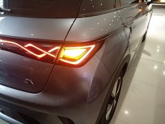 BYD Dolphin 420km Fashion Edition - ფოტო 7