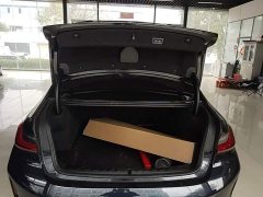 BMW 3 Series 330Li M Sport Night Edition Package - ფოტო 18