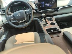 Toyota Sienna 2.5L Hybrid Comfort Edition - ფოტო 9