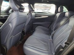 Lincoln Explorer 2.0T AWD Elite - ფოტო 12