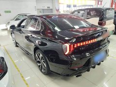 Lynk & Co Geely Lynk & Co 03 1.5T DCT Pro - ფოტო 4