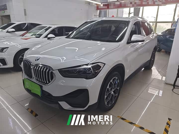 BMW X1 sDrive25Li Leading Edition