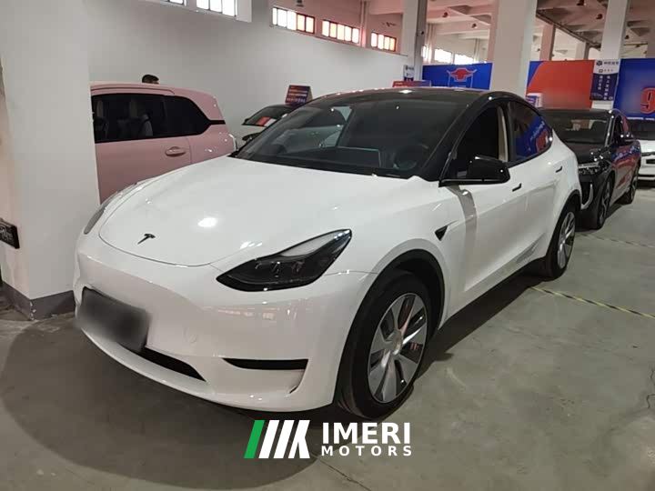 Tesla Model Y Facelift Rear-Wheel Drive