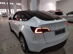 Tesla Model Y 2022 Facelift Rear-Wheel Drive - ფოტო 4