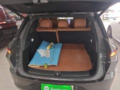 Li Auto L6 Pro - ფოტო 18