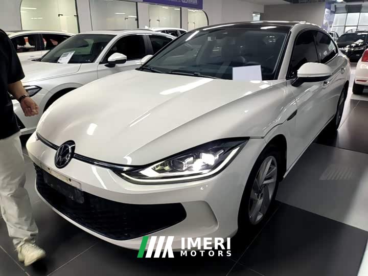 Volkswagen Lingdu L 280TSI DSG Dazzling Red Edition