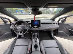 Toyota Corolla Hybrid 1.8H E-CVT Luxury - ფოტო 2