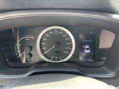 Toyota Corolla Hybrid 1.8H E-CVT Luxury - ფოტო 4