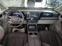 Leapmotor C11 Extended Range 180 Comfort Edition - ფოტო 9