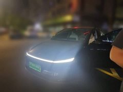 Tesla Model Y Long Range All-Wheel Drive - ფოტო 1
