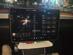 Tesla Model Y Long Range All-Wheel Drive - ფოტო 5