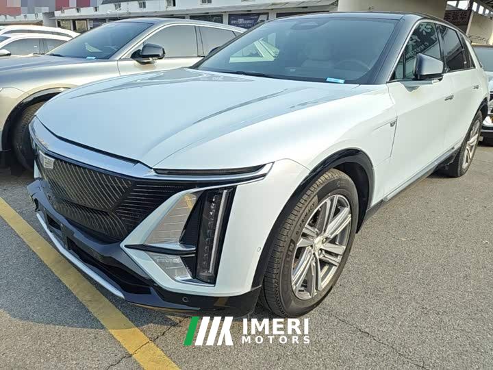 Cadillac IQ Sharp Song Rear-Wheel Drive Long Range Luxury