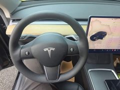 Tesla Model Y Rear-Wheel Drive - ფოტო 10