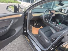 Tesla Model Y Rear-Wheel Drive - ფოტო 15