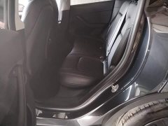 Tesla Model Y Rear-Wheel Drive - ფოტო 16