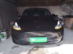 Tesla Model Y Rear-Wheel Drive - ფოტო 2