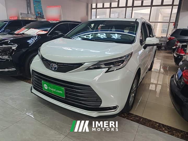 Toyota Sienna 2.5L Hybrid Comfort Edition