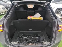 Tesla Model Y Rear-Wheel Drive - ფოტო 18