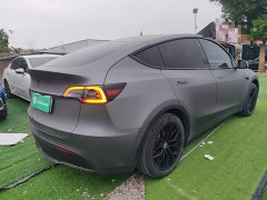 Tesla Model Y Rear-Wheel Drive - ფოტო 6