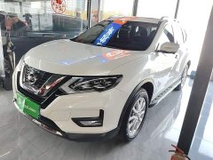 Nissan Qashqai 2.0L CVT 2WD XL Premium Prestige Commemorative Edition - ფოტო 2