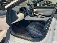 Zeekr 001 YOU Edition 100kWh AWD - ფოტო 8