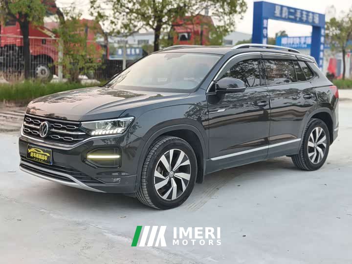 Volkswagen Taos 330TSI FWD Luxury Smart Connect Pro