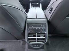 Volkswagen Passat 2025 Pro 380TSI Dragon Premium Edition - ფოტო 13