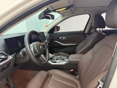 BMW 3 Series 325Li M Sport Package - ფოტო 11