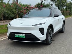 NIO ES8 75kWh Executive - ფოტო 1