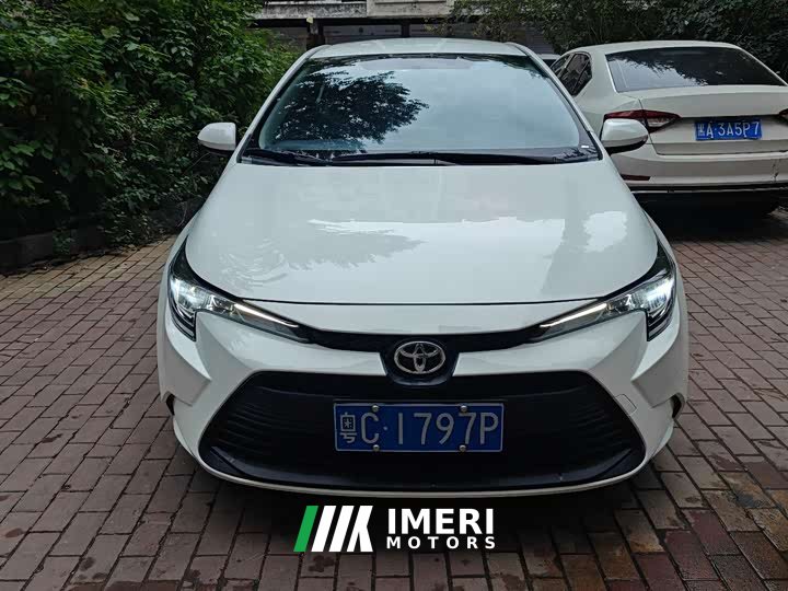 Toyota Corolla TNGA 1.5L CVT Base