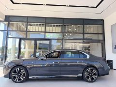 BMW i7 eDrive50L M Sport Luxury Package - ფოტო 2
