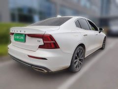 Volvo S60 T4 Intelligent Luxury Edition - ფოტო 4