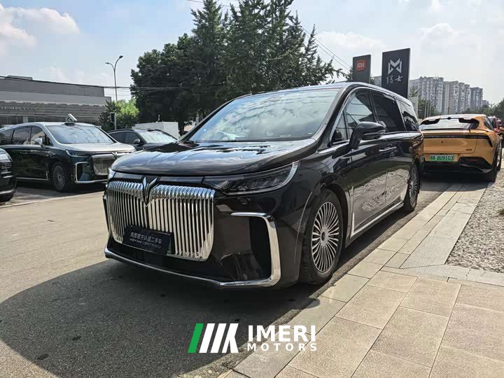 Voyah Lantu Dreamchaser PHEV AWD Flagship Kunpeng Edition