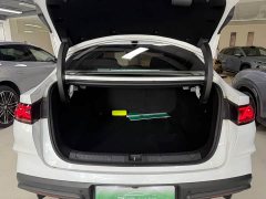 BYD Qin L DM-i Smart Drive Edition 120KM Superior - ფოტო 8
