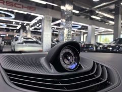 Porsche Taycan - ფოტო 17