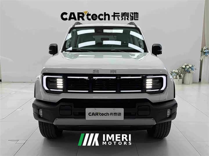 Beijing Jeep BJ40 2.0T Gasoline Standard Edition