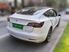 Tesla Model 3 Rear-Wheel Drive - ფოტო 4