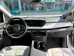 Buick GL8 Luzun Respect Edition - ფოტო 9